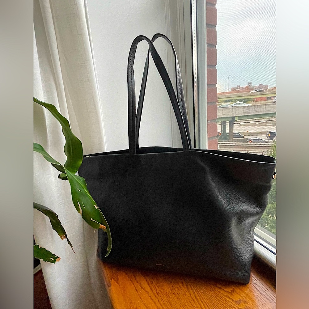 Cuyana Black Leather Tote Bag